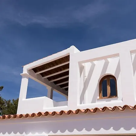 4 Palms Only 5 Minutes From Ibiza Montecristo