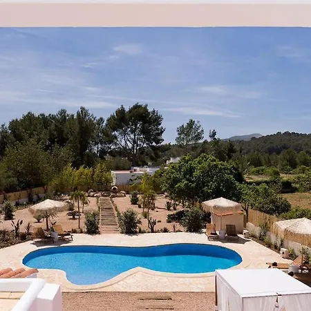 4 Palms Only 5 Minutes From Ibiza *