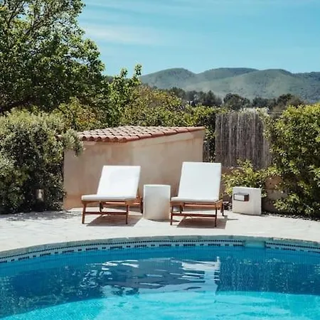 4 Palms Only 5 Minutes From Ibiza