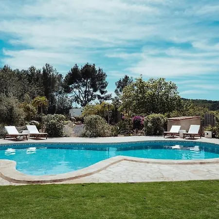 4 Palms Only 5 Minutes From Ibiza Montecristo