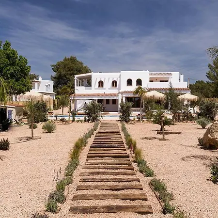 Villa 4 Palms Only 5 Minutes From Ibiza Montecristo